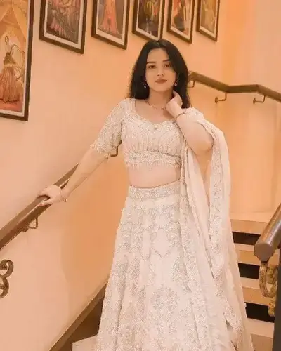 Escort Service In Ganpatipule